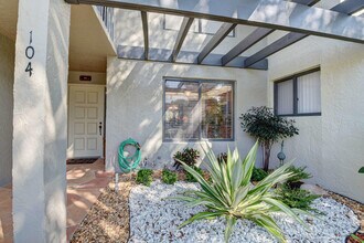 5673 Fairway Park Dr in Boynton Beach, FL - Building Photo - Building Photo