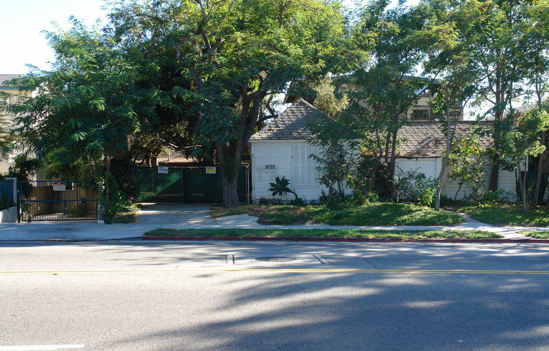 1344 E Broadway in Glendale, CA - Foto de edificio