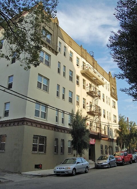 1523 N McCadden Pl, Unit 403 in Los Angeles, CA - Building Photo