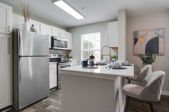 Centric on 34th in Gainesville, FL - Building Photo - Interior Photo