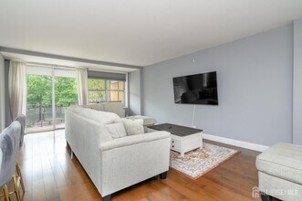 301 Beech St in Hackensack, NJ - Building Photo - Building Photo