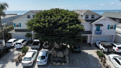 6575 Del Playa Dr in Goleta, CA - Building Photo - Building Photo
