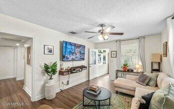 1289 Rensselaer Ave in Jacksonville, FL - Building Photo - Building Photo