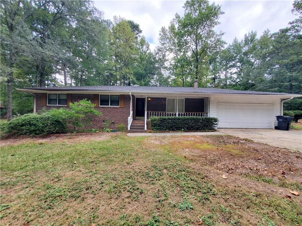 2166 Mitchell Rd in Lawrenceville, GA - Building Photo