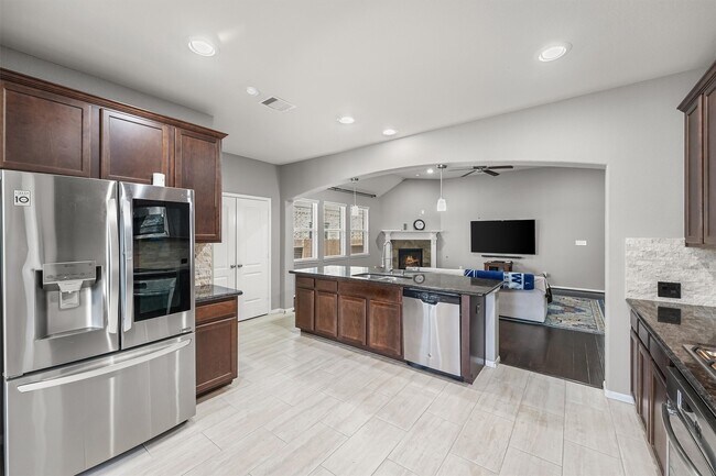 20307 Aspen Manor Ln in Cypress, TX - Building Photo - Building Photo