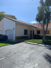 21236 Harbor Way in Aventura, FL - Building Photo - Building Photo