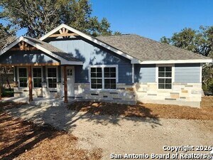 151 Twin Elm Dr in Canyon Lake, TX - Building Photo - Building Photo
