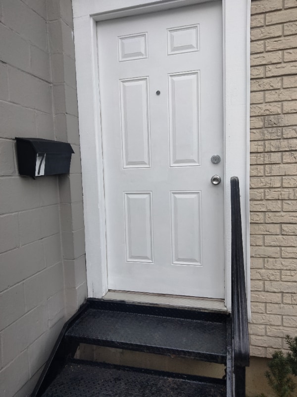 property at 2 Poplar St