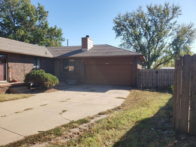 property at 1558 N Brunswick Ln