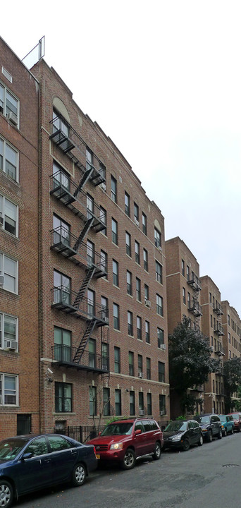 320 Sterling Street in Brooklyn, NY - Building Photo