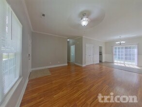 117 W Nims Ave in Mount Holly, NC - Foto de edificio - Building Photo