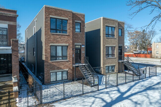 184 N Lamon Ave in Chicago, IL - Building Photo - Building Photo