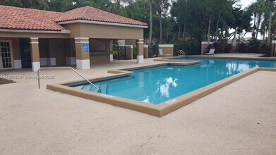 1251 Benoist Farms Rd in Royal Palm Beach, FL - Building Photo - Building Photo