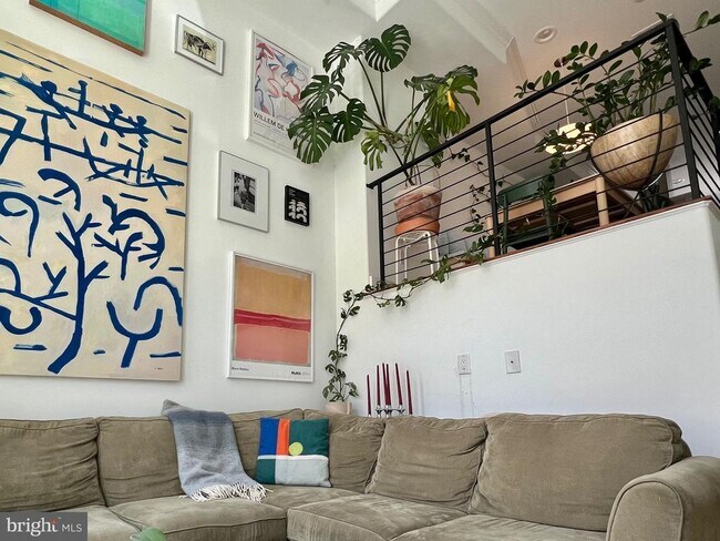 621 McClellan St in Philadelphia, PA - Building Photo - Building Photo