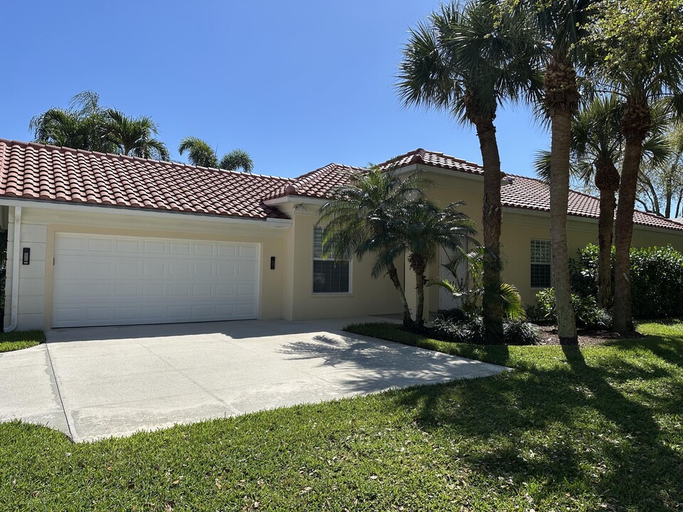 4790 Lakeland Dr in Delray Beach, FL - Building Photo