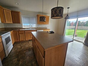 2208 Clearview Dr in Ellensburg, WA - Building Photo - Building Photo