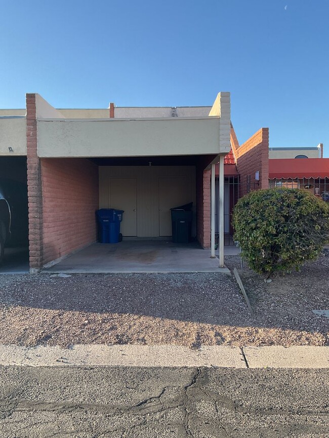9478 E Golden W St in Tucson, AZ - Building Photo - Building Photo