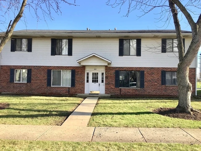 460 Echo Ln in Aurora, IL - Building Photo - Building Photo