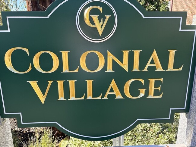 12 Colonial Village Dr in Arlington, MA - Building Photo - Building Photo