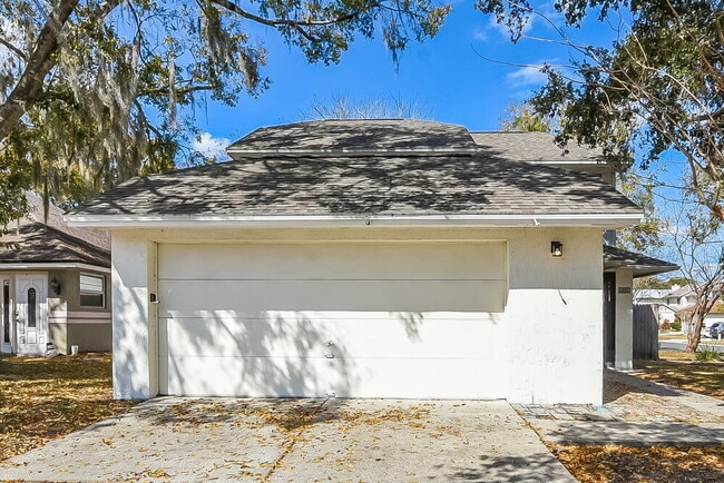 property at 402 E Springtree Way