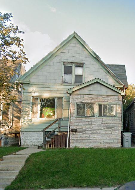 property at 2446 S 35th St