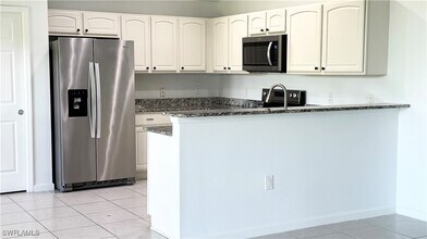 4247 Nevada St in Ave Maria, FL - Foto de edificio - Building Photo