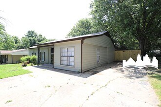 3095 Normandy Dr in Horn Lake, MS - Building Photo - Building Photo