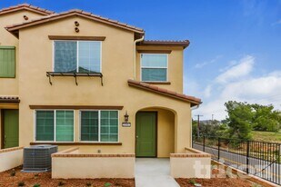 24967 Padre Ct in Wildomar, CA - Building Photo