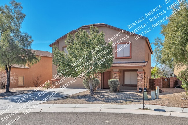 8261 N Converse Ct in Tucson, AZ - Foto de edificio - Building Photo