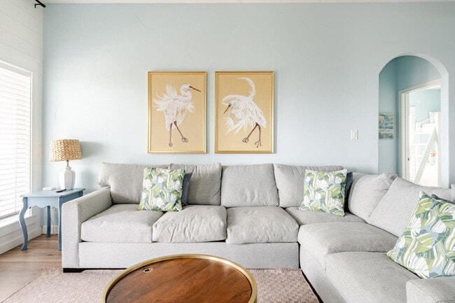 994 Dolly St in Port Bolivar, TX - Building Photo - Building Photo