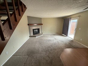 3050 W Stuart St in Fort Collins, CO - Building Photo - Building Photo