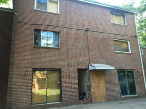 Bell Court Condos in East Hartford, CT - Building Photo - Building Photo