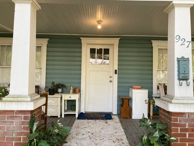 property at 927 NW 3rd Ave