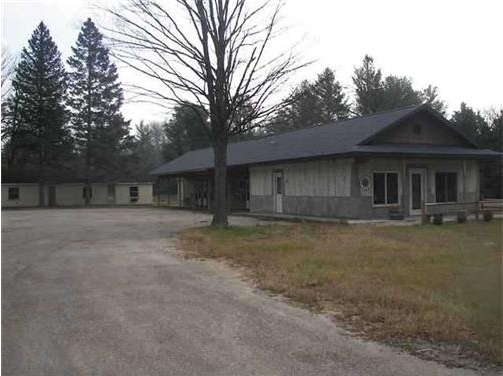 2870 US 31 Hwy N in Levering, MI - Building Photo