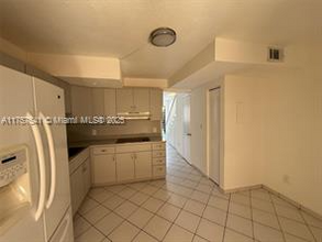 5301 W 22nd Ct, Unit # 5301 in Hialeah, FL - Building Photo - Building Photo