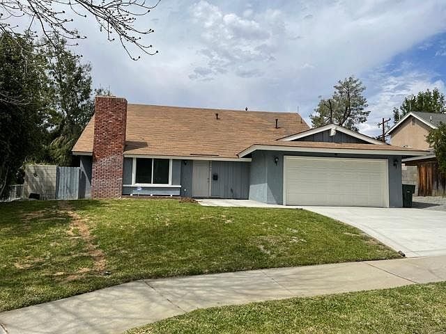 property at 3195 Newell Dr