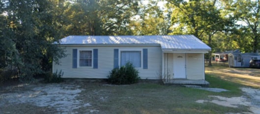 property at 816 Meridian St