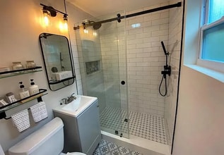 420 Olive Ave in Long Beach, CA - Building Photo - Building Photo