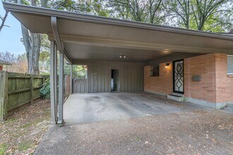 4321 Charleswood Ave in Memphis, TN - Building Photo - Building Photo