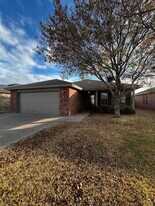 2317 99th St in Lubbock, TX - Building Photo