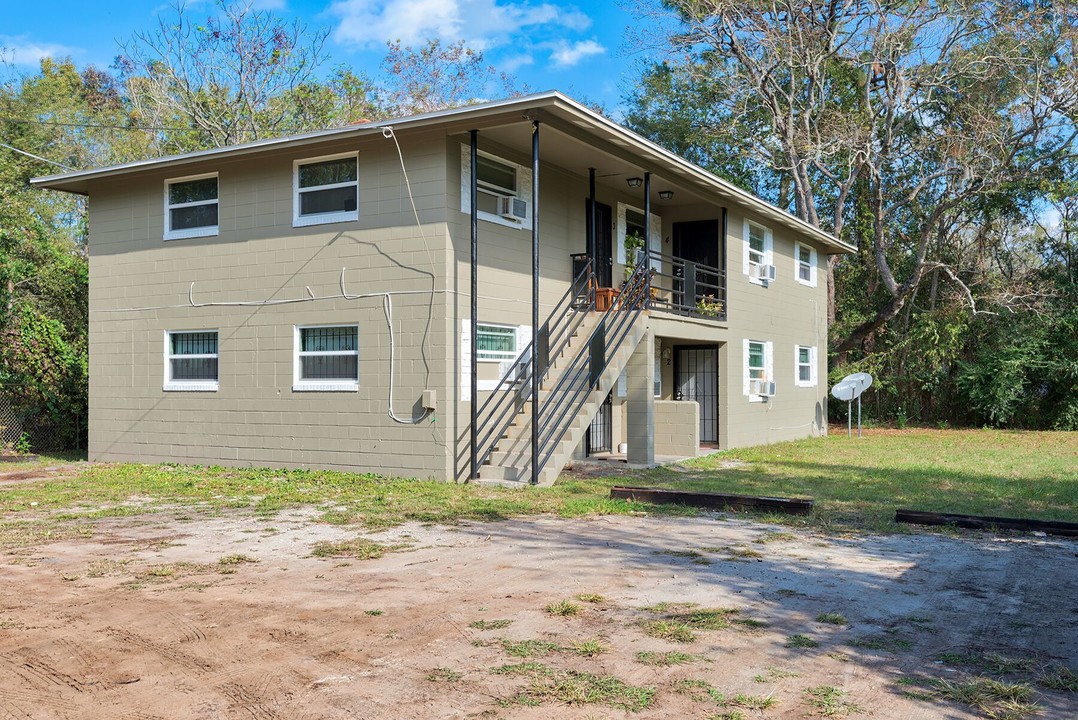 7929 Smart Ave in Jacksonville, FL - Building Photo