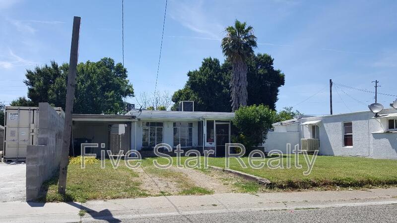 1220 Blue St in Marysville, CA - Building Photo