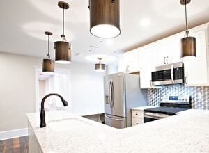 100 W Main St, Unit Apartment 1 in Cambridge City, IN - Building Photo - Building Photo