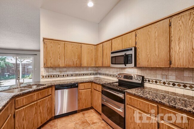 16312 NE 12th St in Vancouver, WA - Foto de edificio - Building Photo