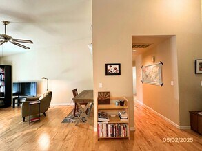 208 Tern Pl in Davis, CA - Building Photo - Building Photo