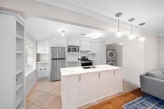 954 W 41st St in Houston, TX - Building Photo - Building Photo