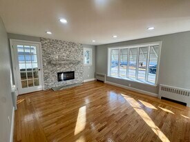 11 Davis Ave in Cranston, RI - Building Photo