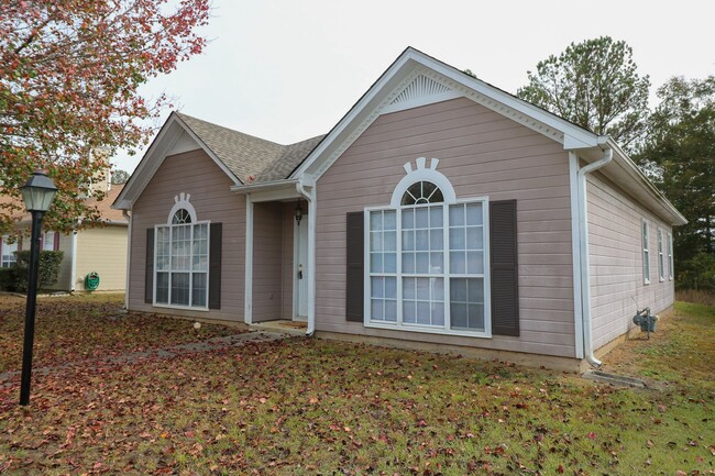 2344 Plantation Cir in Moody, AL - Building Photo - Building Photo