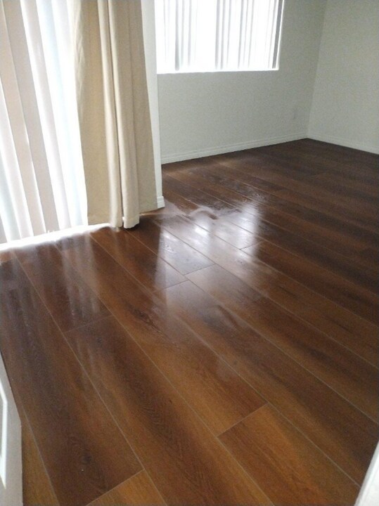 1316 N Columbus Ave in Glendale, CA - Building Photo