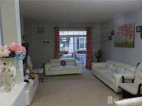 2221 Edward Stec Blvd in Edison, NJ - Building Photo - Building Photo